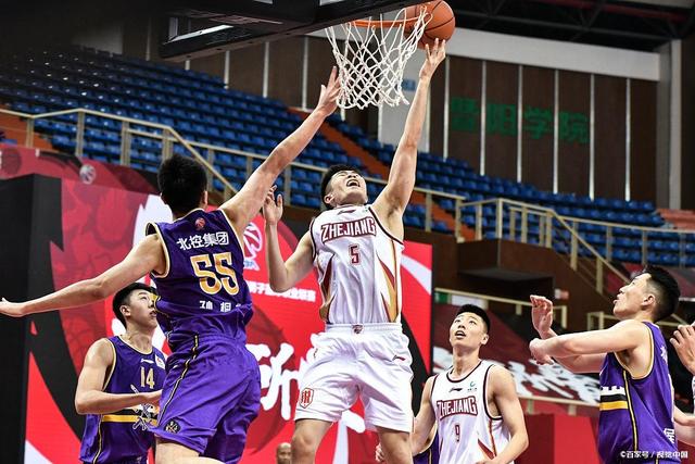 端还是防守 端还是防守