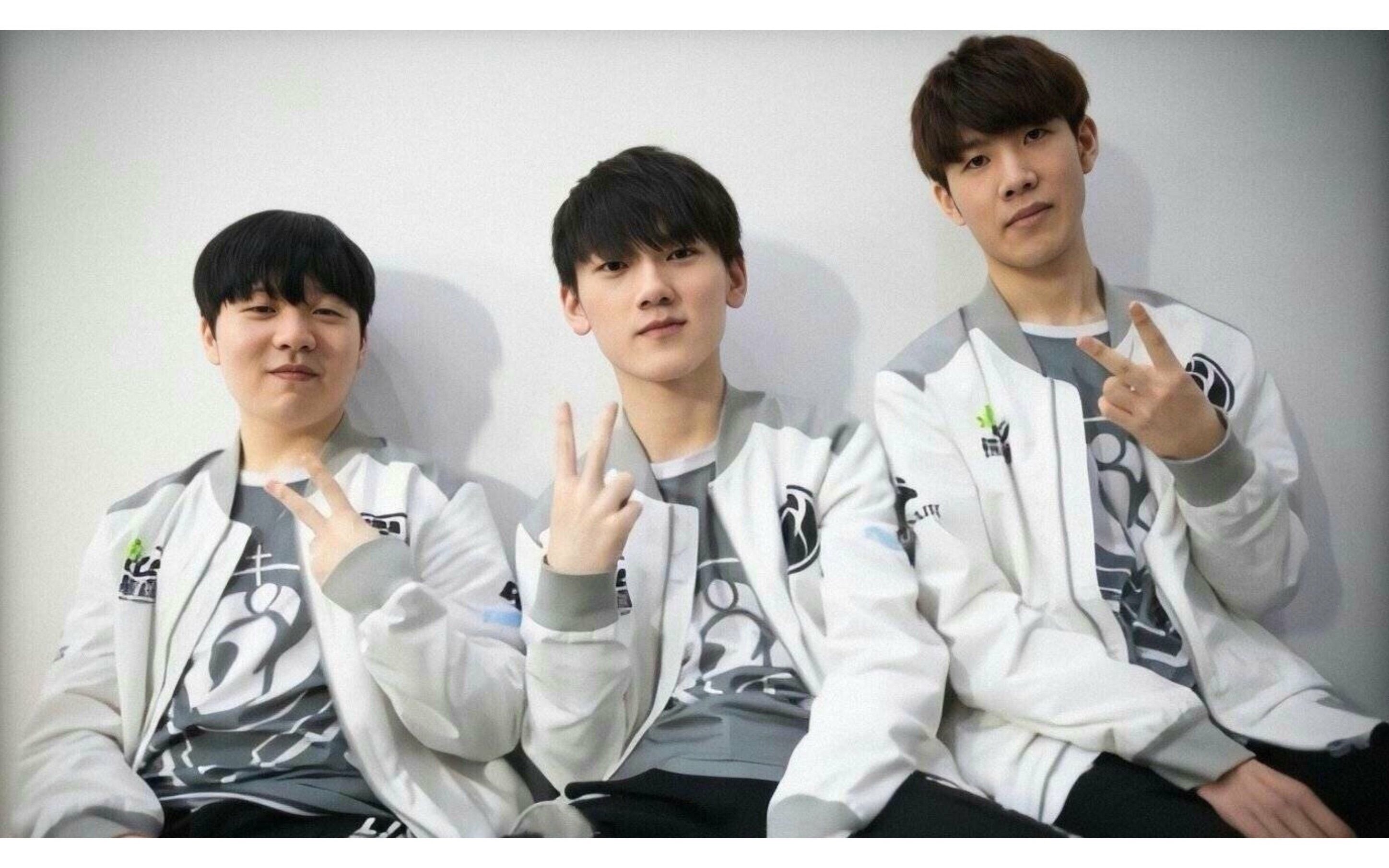 舞台上迈出 舞台上迈出