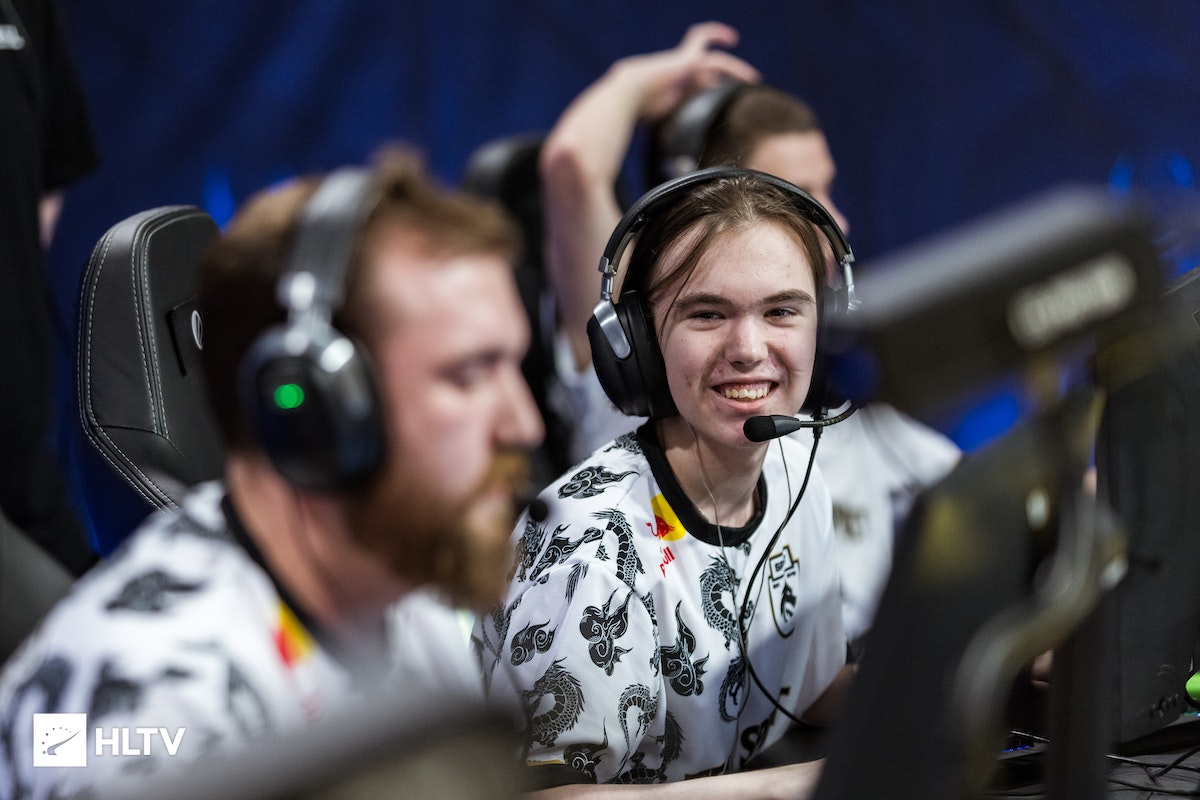 的一对一持 的一对一持