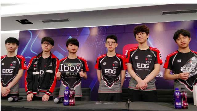 熟悉感往往 熟悉感往往