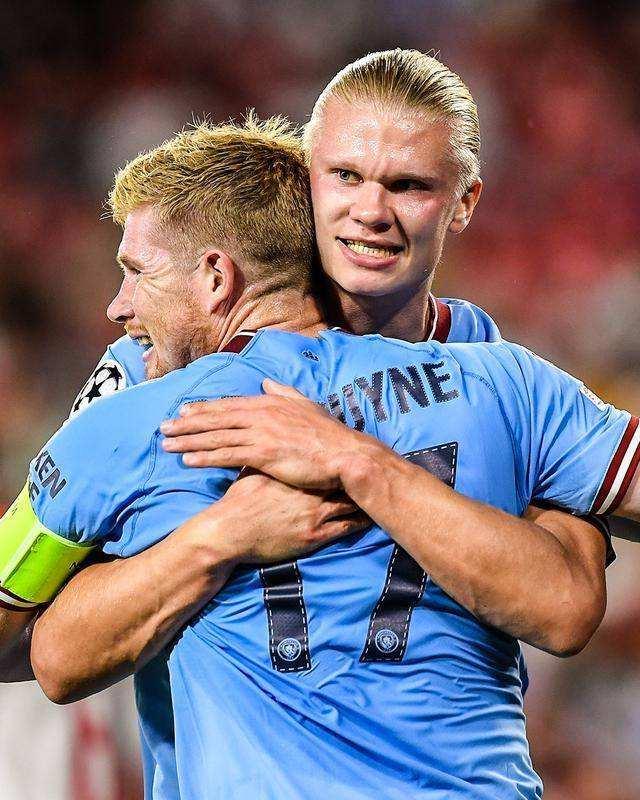 足坛传奇球 足坛传奇球