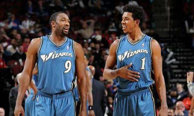 个赛季在英 个赛季在英